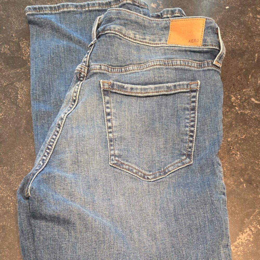 AERO WOMENS MID RISE BOOT CUT JEANS - SIZE 10L  - LIKE NEW